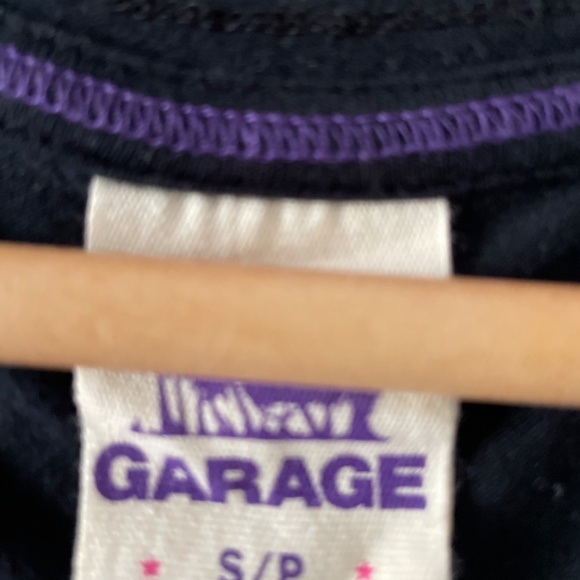 3 for $10 | Garage Feather Print T Shirt S - Picture 3 of 5